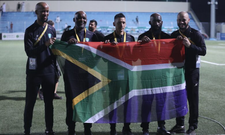 بيتسو موسيماني وجهازه المعاون - أهلي جدة