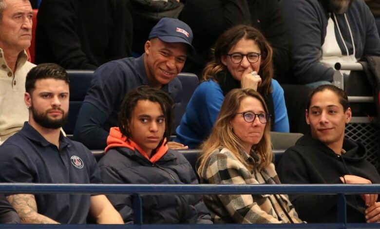 فايزة العماري - كيليان مبابي - إيثان مبابي - المصدر: Gettyimages