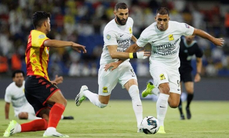 عبد الرزاق حمد الله - كريم بنزيما - اتحاد جدة (ألمصدرgettyimages)