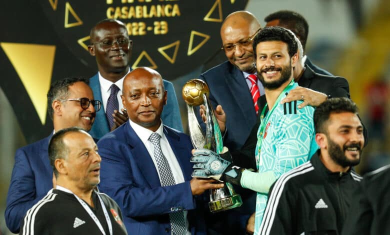 باتريس موتسيبي - محمد الشناوي - الأهلي - تصوير: عمر ناصيري