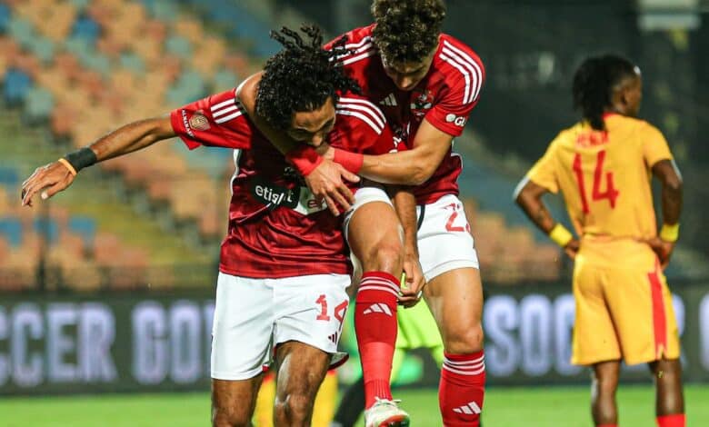 حسين الشحات - إمام عاشور - الأهلي المصري (تصوير: مصطفى الشحات) - تقييم لاعبي الأهلي