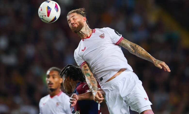 سيرجيو راموس في مباراة برشلونة ضد إشبيلية (المصدر:Gettyimages)