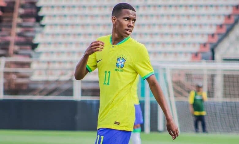 إستفاو ويليان - ميسنهو (صورة من الحساب الرسمي للاعب من موقع إنستجرام instagram/estevaowilian_)