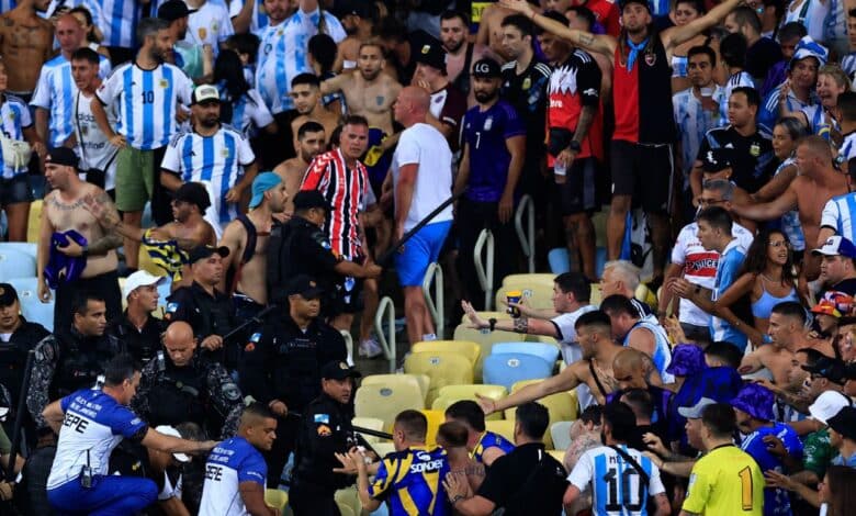 اشتباكات جماهير الأرجنتين والبرازيل