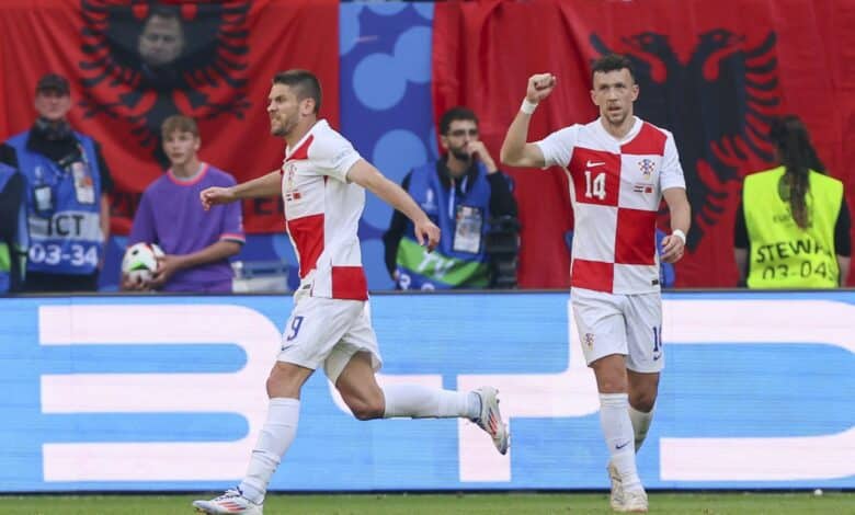 إيفان بيريزيتش - أندريج كاراماريتش