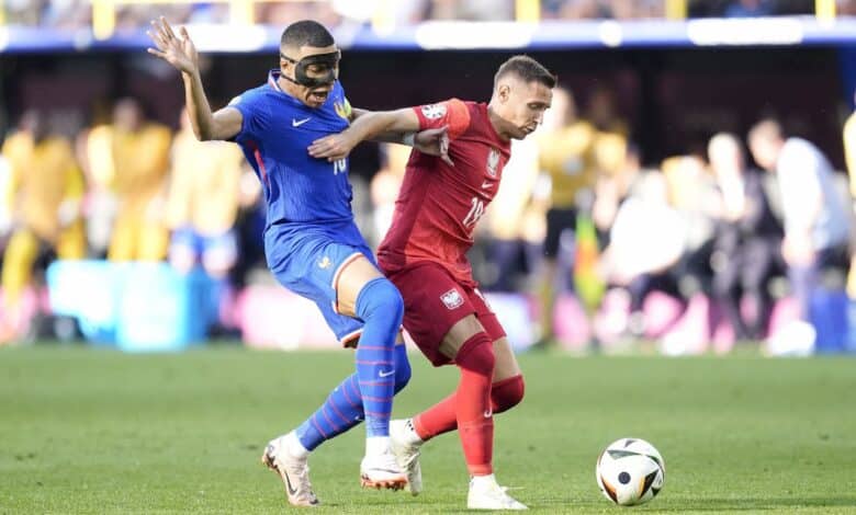 فرنسا ضد بولندا