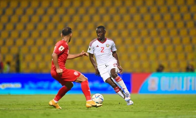 الإمارات ضد البحرين