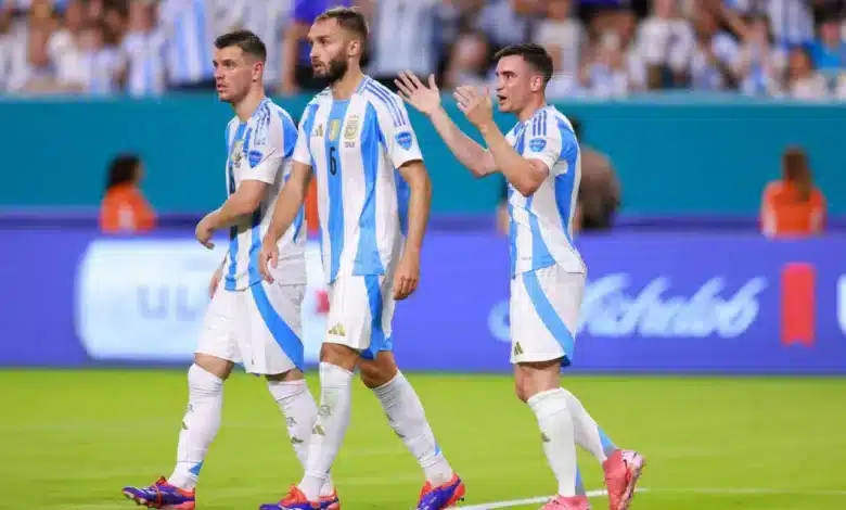 القنوات الناقلة لمباراة الأرجنتين ضد كولومبيا في تصفيات كأس العالم 2026