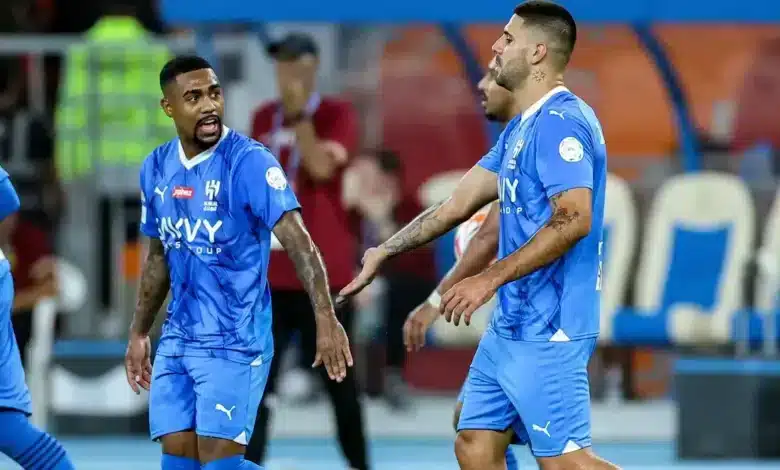 تاريخ الهلال ضد الفتح في الدوري السعودي