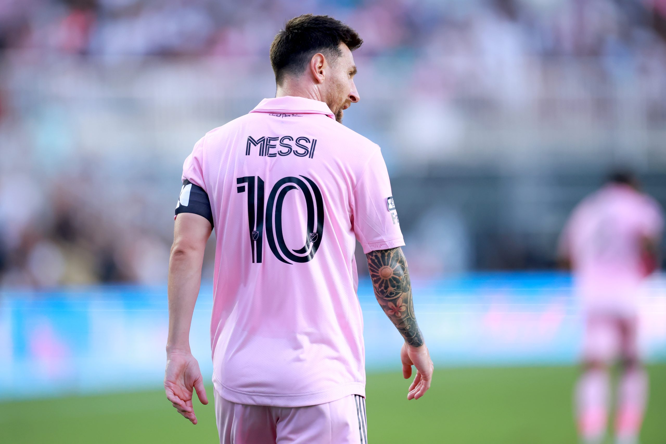 FORT LAUDERDALE, FLORIDA - JULY 25: Lionel Messi #10 of Inter Miami CF looks on in the first half during the Leagues Cup 2023 match between Inter Miami CF and Atlanta United at DRV PNK Stadium on July 25, 2023 in Fort Lauderdale, Florida.