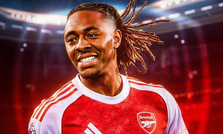 إبريتشي إيزي - أرسنال