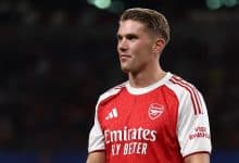 SINGAPORE, SINGAPORE - JULY 27: Viktor Gyokeres of Arsenal applauds supporters prior to the Pre-Season Friendly match between Arsenal FC and Newcastle United at National Stadium on July 27, 2025 in Singapore.