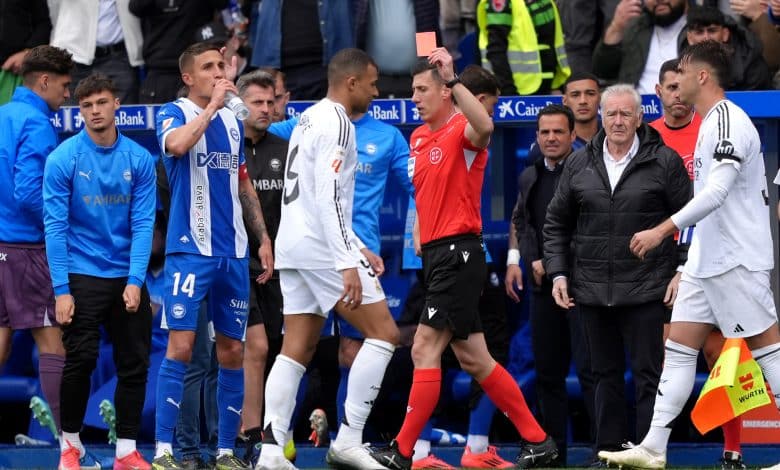 سيزار سوتو جرادو - كيليان مبابي - المصدر: Gettyimages