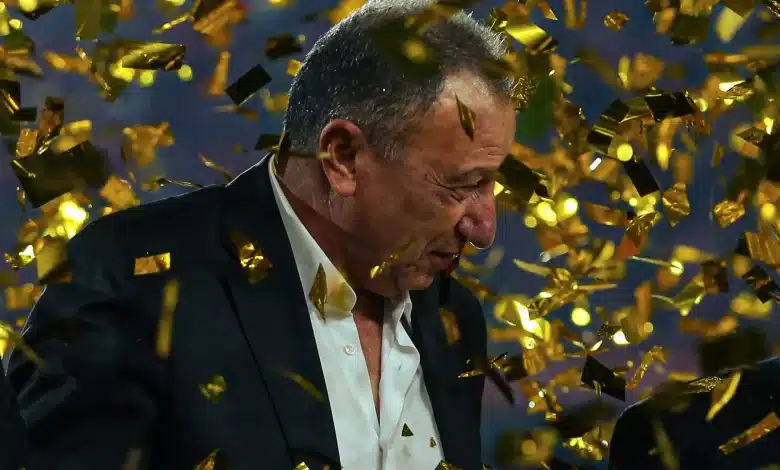 ما عدد بطولات الخطيب مع الأهلي لاعبا ورئيسا؟