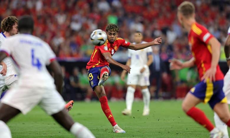 لامين يامال - أدريان رابيو - فرنسا - إسبانيا - المصدر (Getty images)