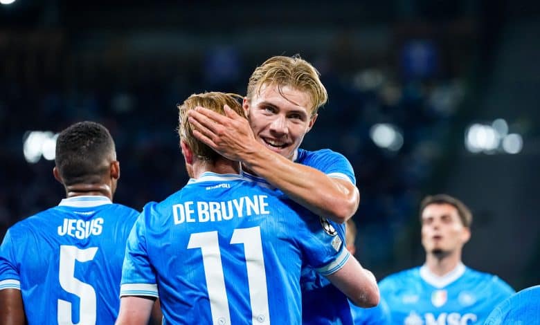 كيفين دي بروين - راسموس هويلوند - نابولي (المصدر:Gettyimages)