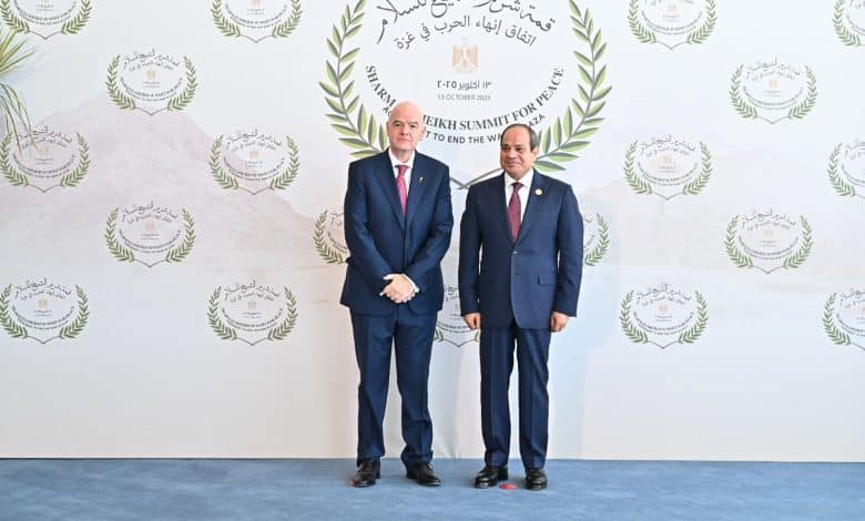 جياني إنفانتينو رئيس الفيفا - عبد الفتاح السيسي رئيس مصر - المصدر: gettyimages