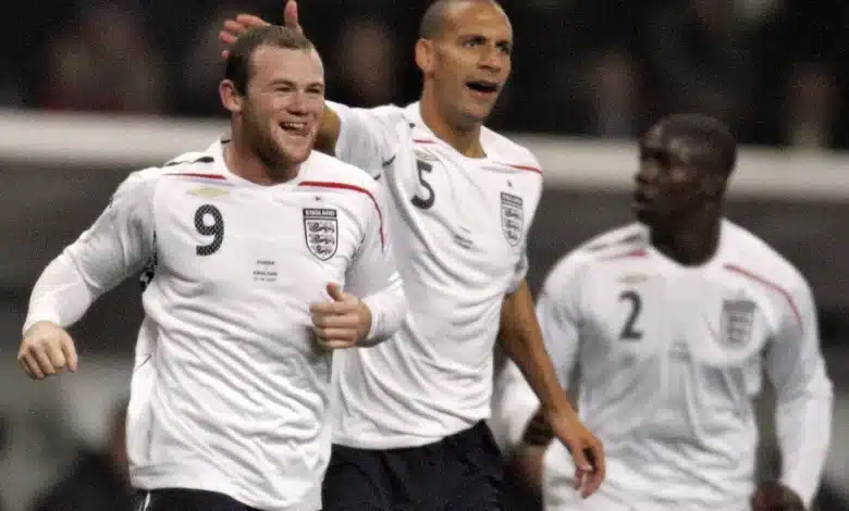 كم مرة شارك منتخب إنجلترا في كأس العالم على مر التاريخ؟