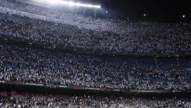 جماهير آينتراخت فرانكفورت في ملعب كامب نو 2022 - المصدر (Getty images)