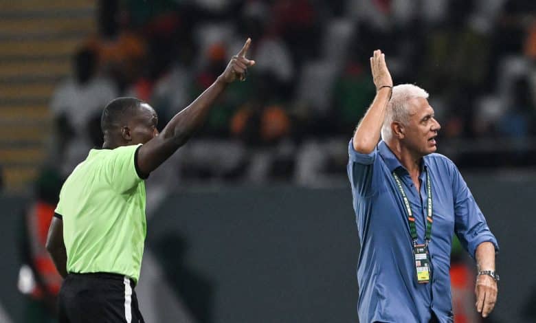 هوبير فيلود مدرب بوركينا فاسو السابق.. المصدر: (Getty images)