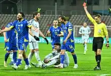 طرد باستوني من مباراة إيطاليا ضد البوسنة- (المصدر:Gettyimages)