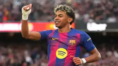 لامين يامال بقميص برشلونة