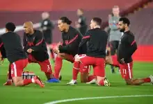 روبرتسون ومحمد صلاح في عمليات احماء ليفربول - المصدر (Getty images)