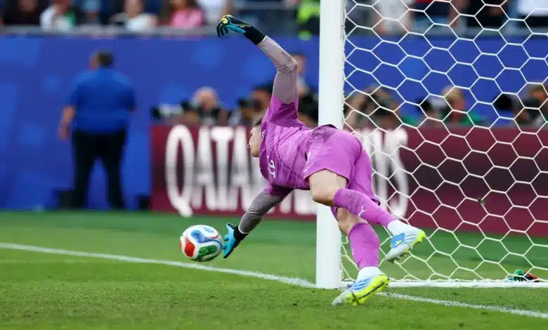 أورلاندو جيل حارس باراجواي - المصدر (Getty images)