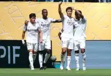 فران جارسيا مع لاعبي ريال مدريد
