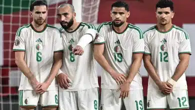 منصف بقرار بقميص منتخب الجزائر