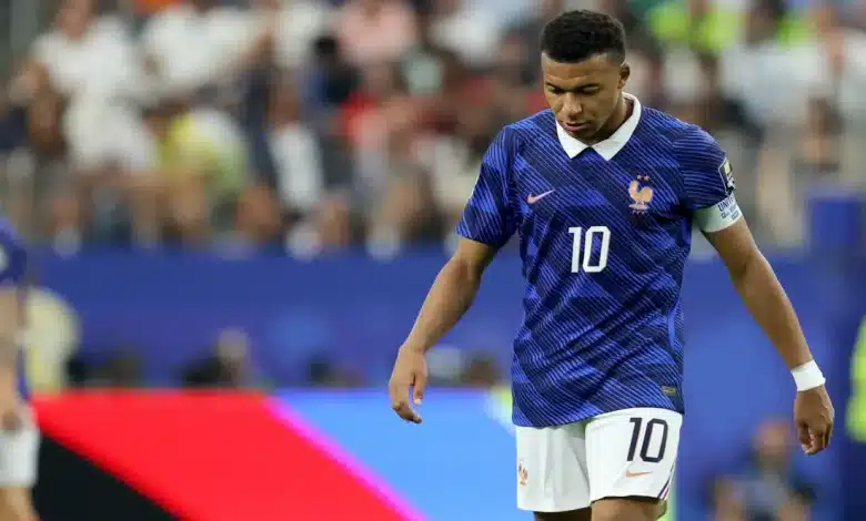 حسرة كيليان مبابي على خروج فرنسا من كأس العالم - المصدر (Getty images)
