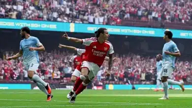 احتفال ريكاردو كالافيوري بهدفه ضد مانشستر سيتي