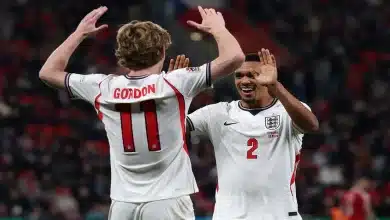 ترينت ألكسندر أرنولد - أنتوني جوردون - المصدر (Getty images)