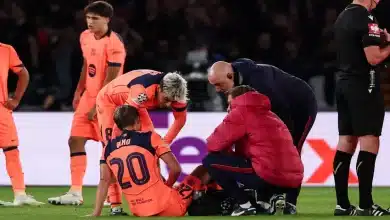 إصابة داني أولمو في مباراة برشلونة ضد باريس سان جيرمان - المصدر (Getty images)